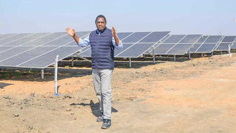 La Zambie met en service une centrale solaire de 100 MW